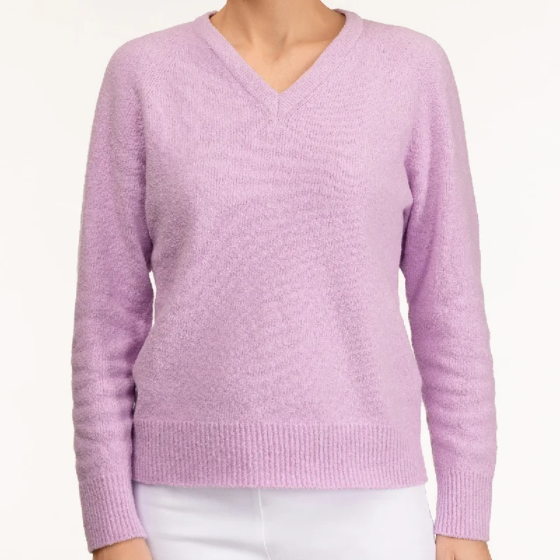 V Neck Pullover in Lilac