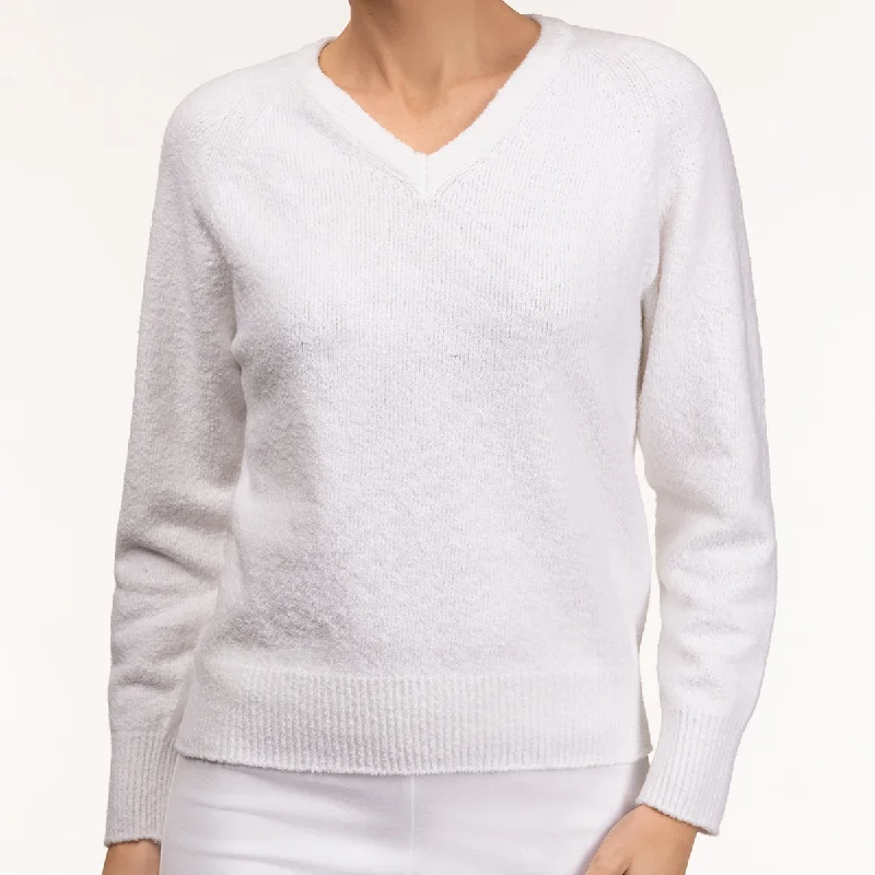 V Neck Pullover in White