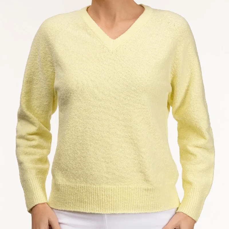 V Neck Pullover in Lime